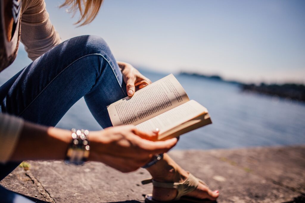 Literatura kot orodje za delo z mladimi